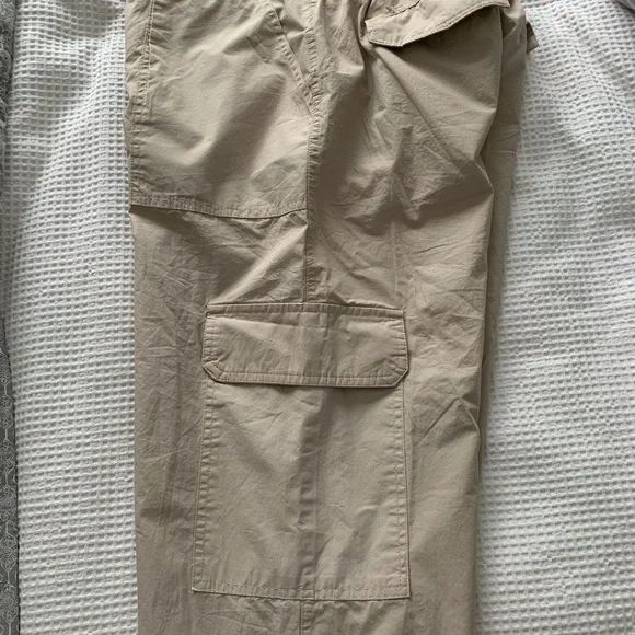 Womens size 10 tan coloured Cargo pants - Picture 4 of 6